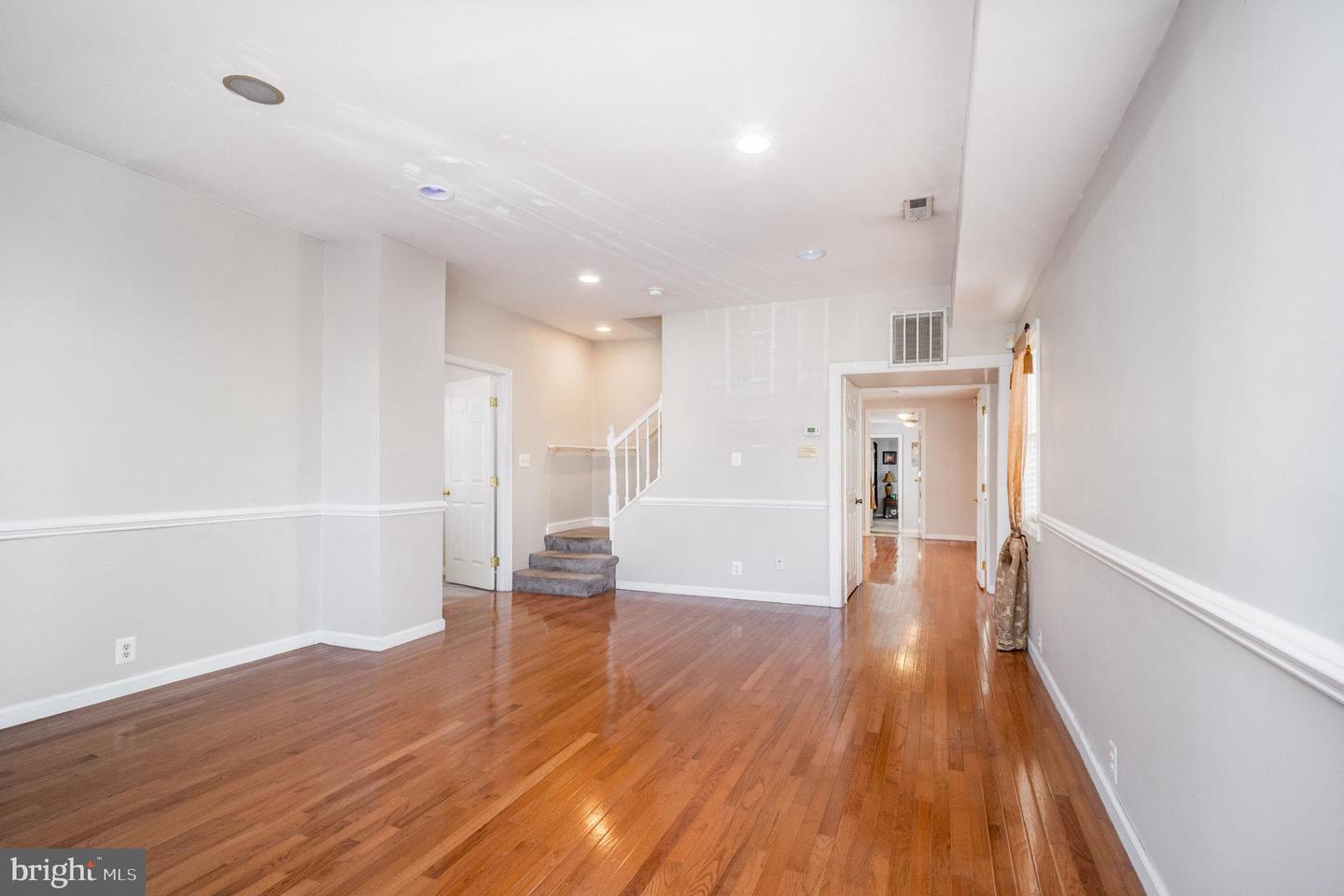 700 LAFAYETTE BLVD, FREDERICKSBURG, Virginia 22401, 4 Bedrooms Bedrooms, ,3 BathroomsBathrooms,Residential,For sale,700 LAFAYETTE BLVD,VAFB2009264 MLS # VAFB2009264