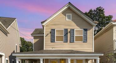 700 LAFAYETTE BLVD, FREDERICKSBURG, Virginia 22401, 4 Bedrooms Bedrooms, ,3 BathroomsBathrooms,Residential,For sale,700 LAFAYETTE BLVD,VAFB2009264 MLS # VAFB2009264