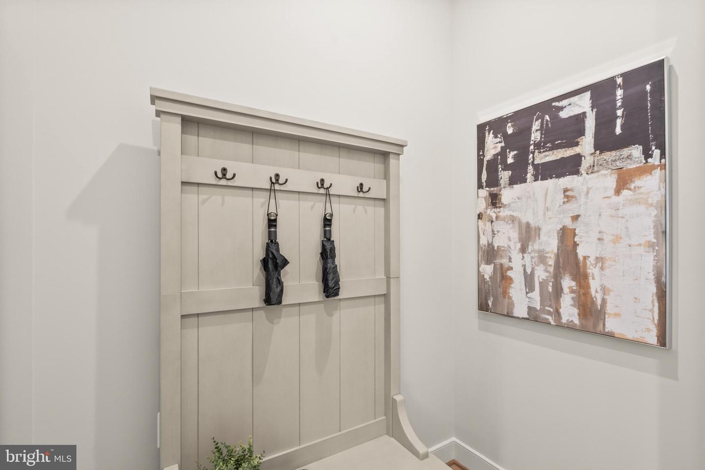 102 MOORE AVE SW, VIENNA, Virginia 22180, 6 Bedrooms Bedrooms, ,5 BathroomsBathrooms,Residential,For sale,102 MOORE AVE SW,VAFX2278276 MLS # VAFX2278276 102 MOORE AVE SW, VIENNA, Virginia 22180, 6 Bedrooms Bedrooms, ,5 BathroomsBathrooms,Residential,For sale,102 MOORE AVE SW,VAFX2278276 MLS # VAFX2278276