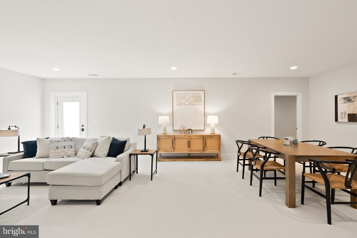 102 MOORE AVE SW, VIENNA, Virginia 22180, 6 Bedrooms Bedrooms, ,5 BathroomsBathrooms,Residential,For sale,102 MOORE AVE SW,VAFX2278276 MLS # VAFX2278276 102 MOORE AVE SW, VIENNA, Virginia 22180, 6 Bedrooms Bedrooms, ,5 BathroomsBathrooms,Residential,For sale,102 MOORE AVE SW,VAFX2278276 MLS # VAFX2278276