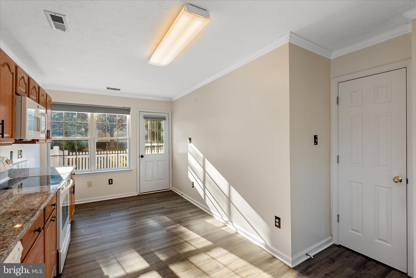 222 CRESTWOOD LN, WINCHESTER, Virginia 22602, 2 Bedrooms Bedrooms, ,2 BathroomsBathrooms,Residential,For sale,222 CRESTWOOD LN,VAFV2037944 MLS # VAFV2037944