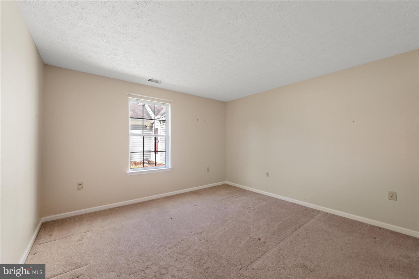 222 CRESTWOOD LN, WINCHESTER, Virginia 22602, 2 Bedrooms Bedrooms, ,2 BathroomsBathrooms,Residential,For sale,222 CRESTWOOD LN,VAFV2037944 MLS # VAFV2037944