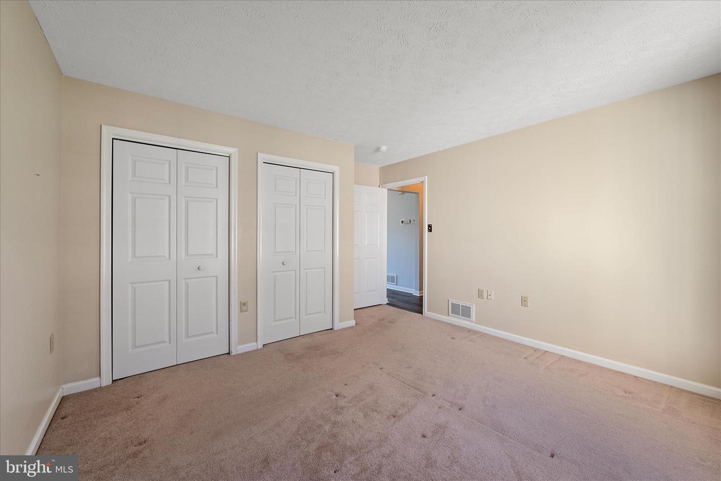 222 CRESTWOOD LN, WINCHESTER, Virginia 22602, 2 Bedrooms Bedrooms, ,2 BathroomsBathrooms,Residential,For sale,222 CRESTWOOD LN,VAFV2037944 MLS # VAFV2037944