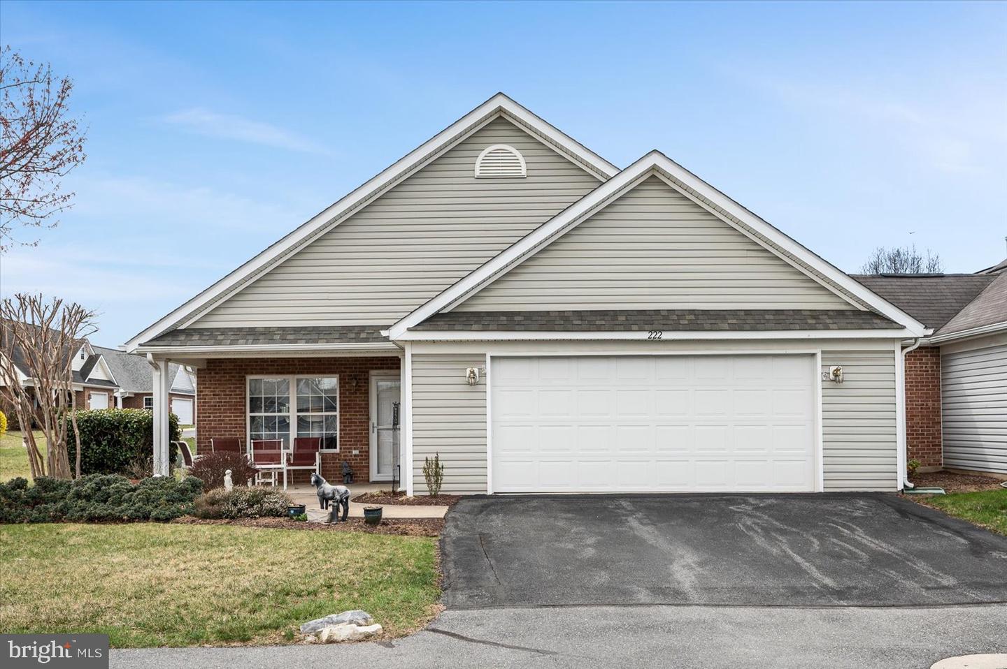 222 CRESTWOOD LN, WINCHESTER, Virginia 22602, 2 Bedrooms Bedrooms, ,2 BathroomsBathrooms,Residential,For sale,222 CRESTWOOD LN,VAFV2037944 MLS # VAFV2037944