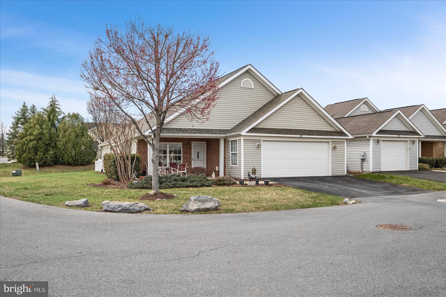 222 CRESTWOOD LN, WINCHESTER, Virginia 22602, 2 Bedrooms Bedrooms, ,2 BathroomsBathrooms,Residential,For sale,222 CRESTWOOD LN,VAFV2037944 MLS # VAFV2037944