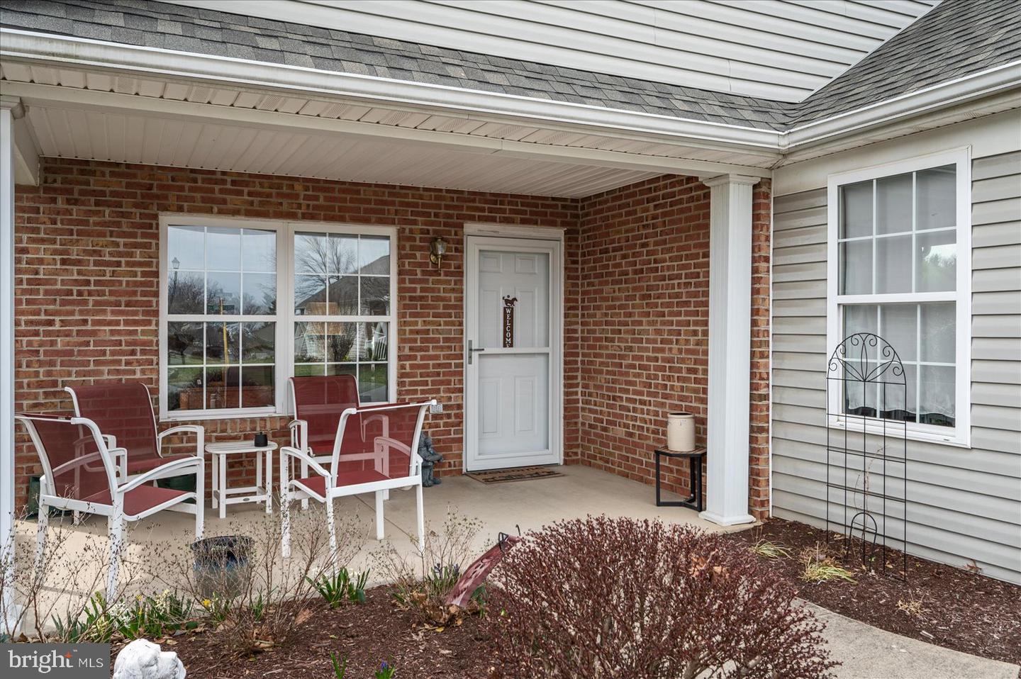 222 CRESTWOOD LN, WINCHESTER, Virginia 22602, 2 Bedrooms Bedrooms, ,2 BathroomsBathrooms,Residential,For sale,222 CRESTWOOD LN,VAFV2037944 MLS # VAFV2037944