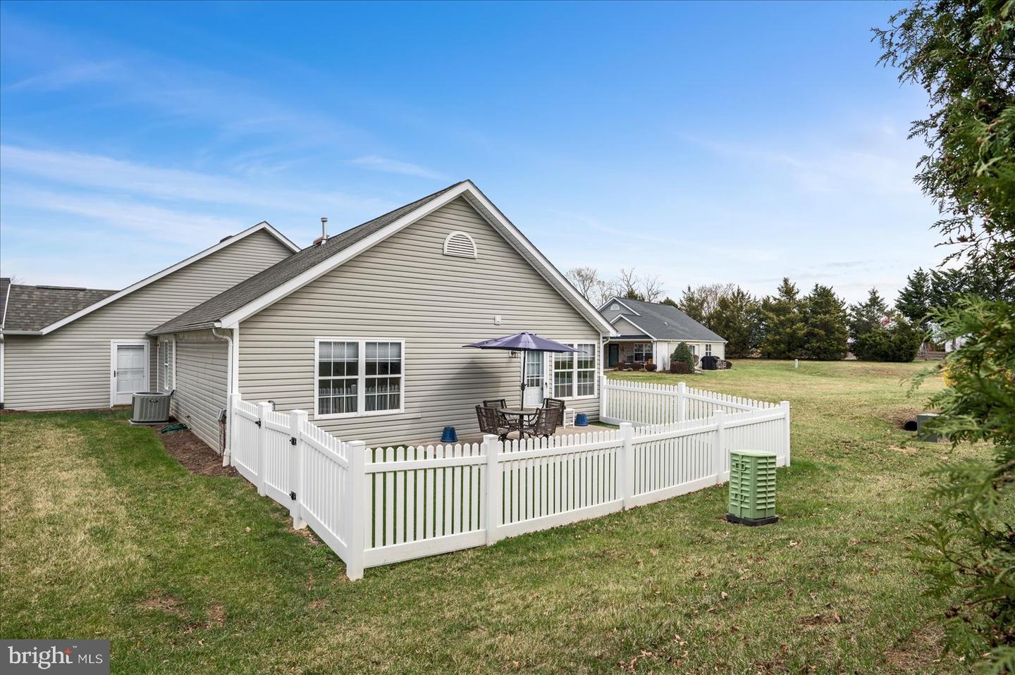 222 CRESTWOOD LN, WINCHESTER, Virginia 22602, 2 Bedrooms Bedrooms, ,2 BathroomsBathrooms,Residential,For sale,222 CRESTWOOD LN,VAFV2037944 MLS # VAFV2037944