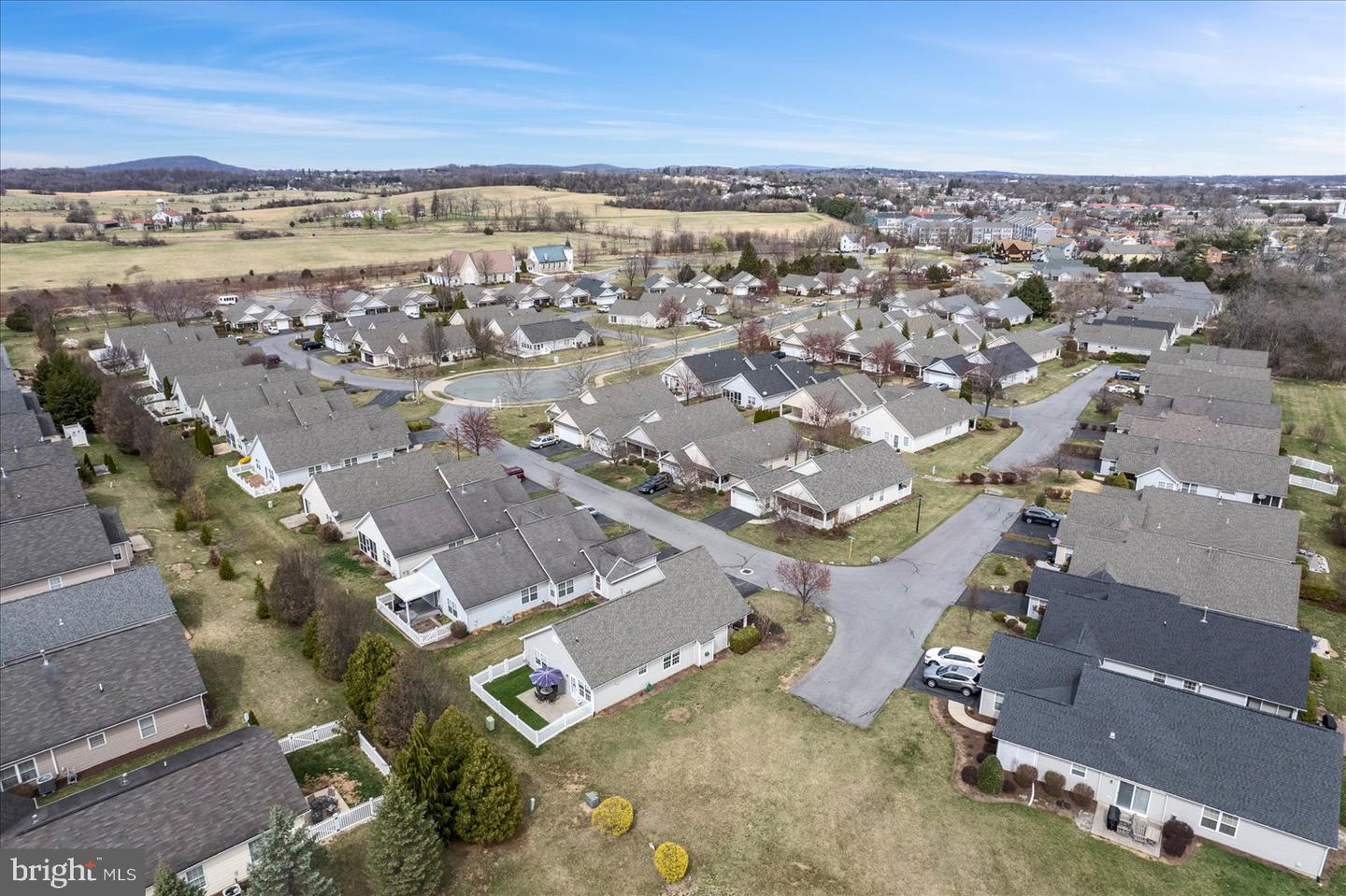 222 CRESTWOOD LN, WINCHESTER, Virginia 22602, 2 Bedrooms Bedrooms, ,2 BathroomsBathrooms,Residential,For sale,222 CRESTWOOD LN,VAFV2037944 MLS # VAFV2037944