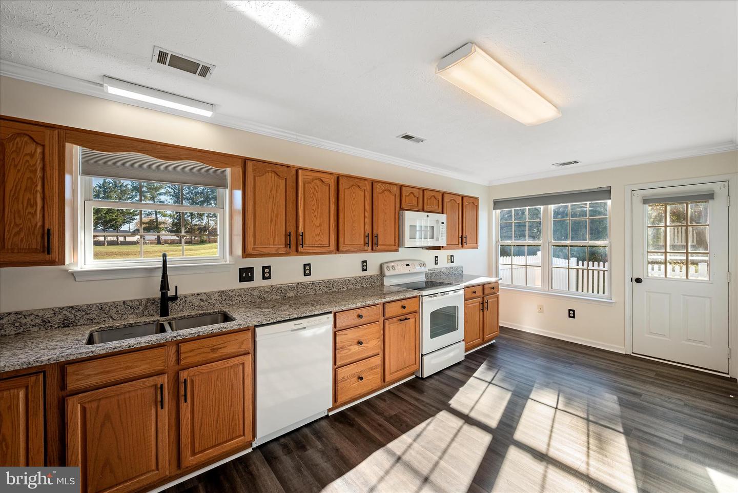 222 CRESTWOOD LN, WINCHESTER, Virginia 22602, 2 Bedrooms Bedrooms, ,2 BathroomsBathrooms,Residential,For sale,222 CRESTWOOD LN,VAFV2037944 MLS # VAFV2037944