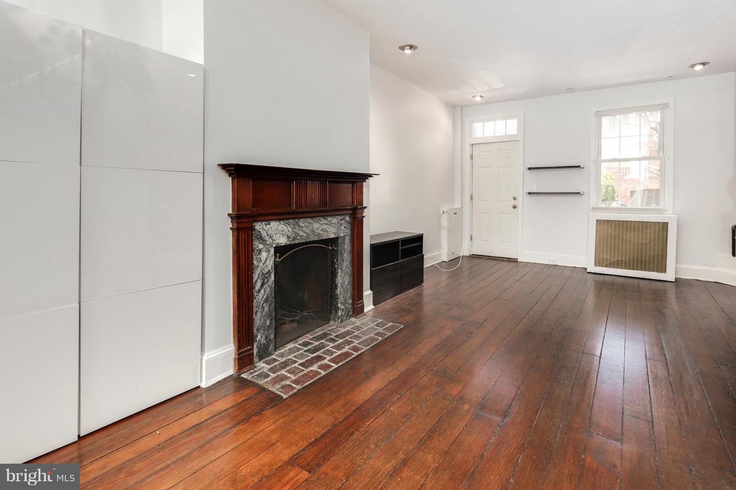 1211 35TH ST NW, WASHINGTON, District Of Columbia 20007, 2 Bedrooms Bedrooms, ,1 BathroomBathrooms,Residential,For sale,1211 35TH ST NW,DCDC2230872 MLS # DCDC2230872