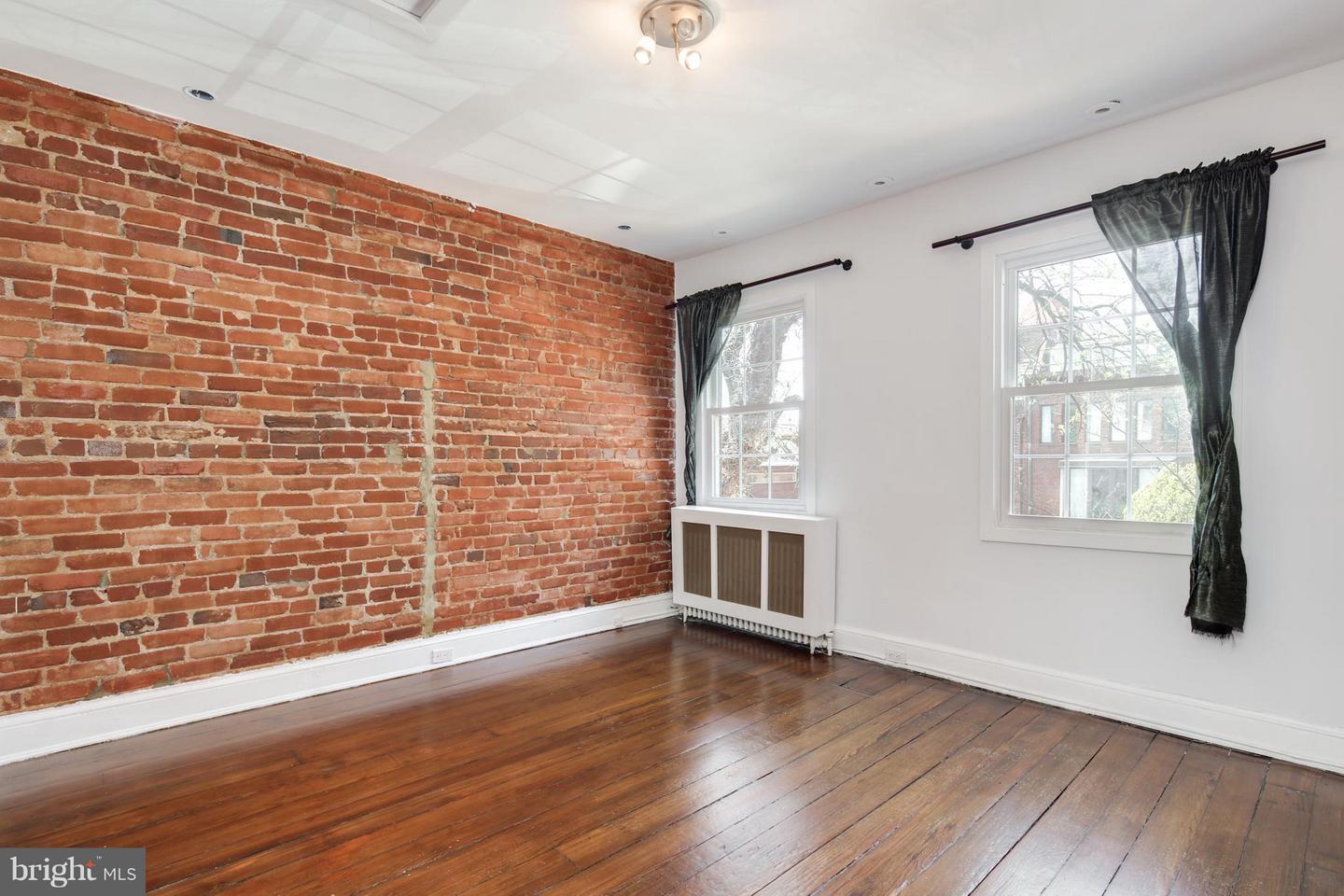 1211 35TH ST NW, WASHINGTON, District Of Columbia 20007, 2 Bedrooms Bedrooms, ,1 BathroomBathrooms,Residential,For sale,1211 35TH ST NW,DCDC2230872 MLS # DCDC2230872