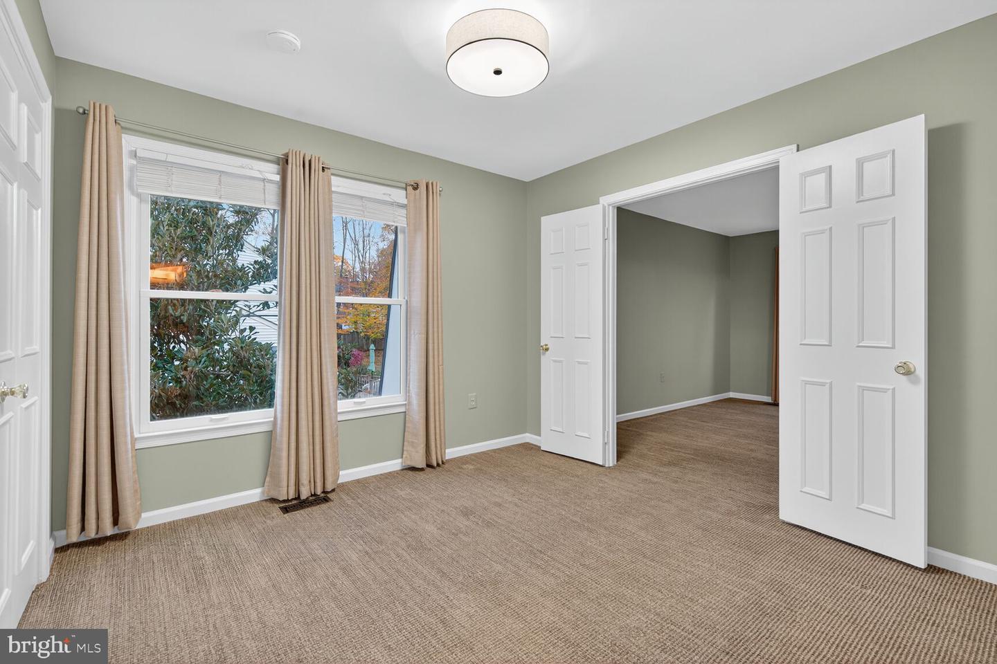 9616 BURNT OAK DR, FAIRFAX STATION, Virginia 22039, 4 Bedrooms Bedrooms, 14 Rooms Rooms,2 BathroomsBathrooms,Residential,For sale,9616 BURNT OAK DR,VAFX2278288 MLS # VAFX2278288