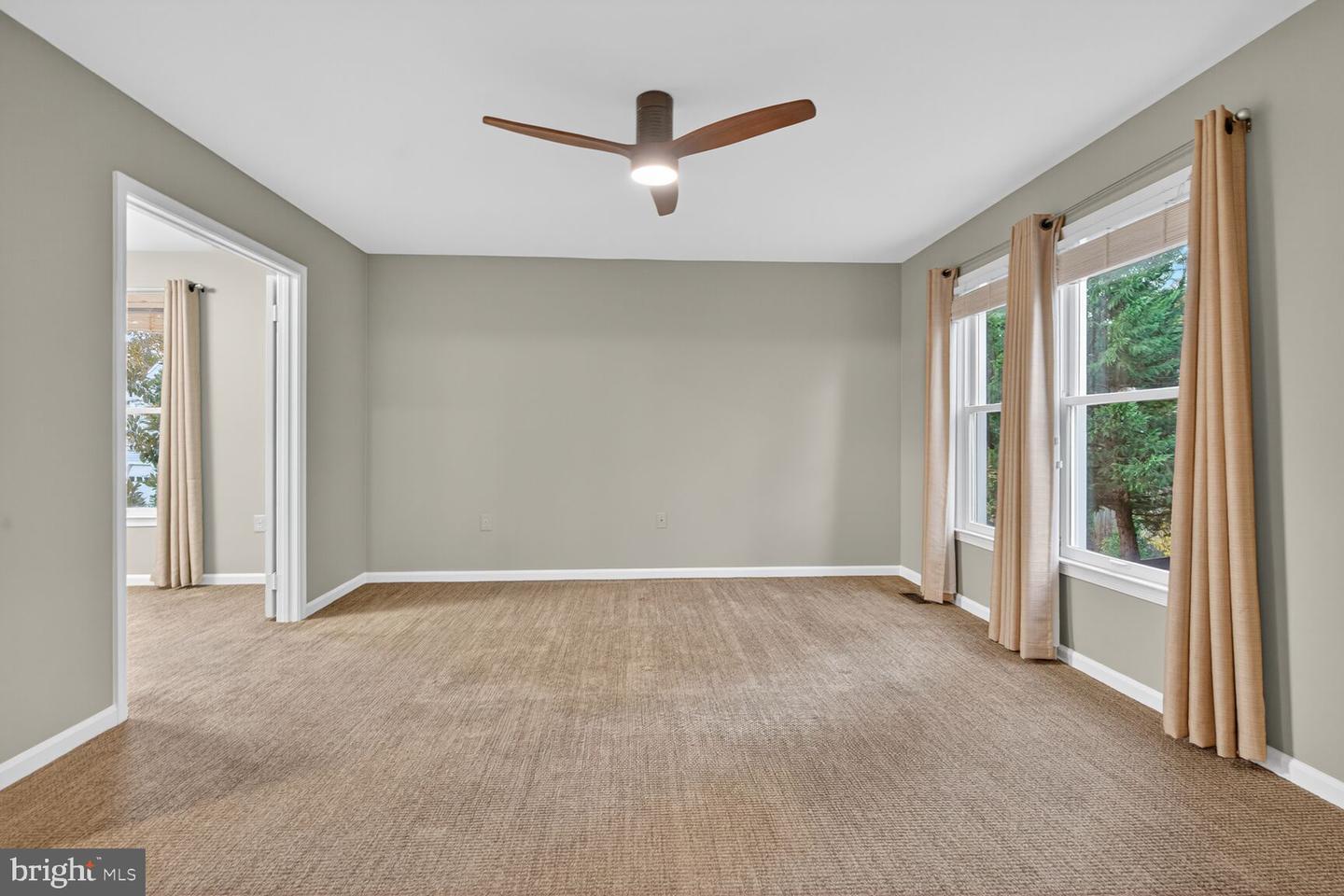 9616 BURNT OAK DR, FAIRFAX STATION, Virginia 22039, 4 Bedrooms Bedrooms, 14 Rooms Rooms,2 BathroomsBathrooms,Residential,For sale,9616 BURNT OAK DR,VAFX2278288 MLS # VAFX2278288