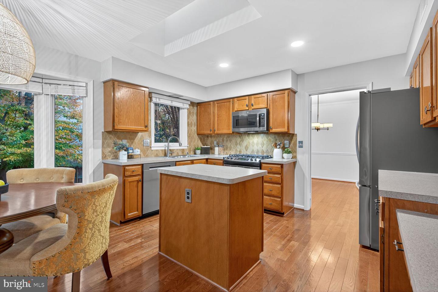 9616 BURNT OAK DR, FAIRFAX STATION, Virginia 22039, 4 Bedrooms Bedrooms, 14 Rooms Rooms,2 BathroomsBathrooms,Residential,For sale,9616 BURNT OAK DR,VAFX2278288 MLS # VAFX2278288