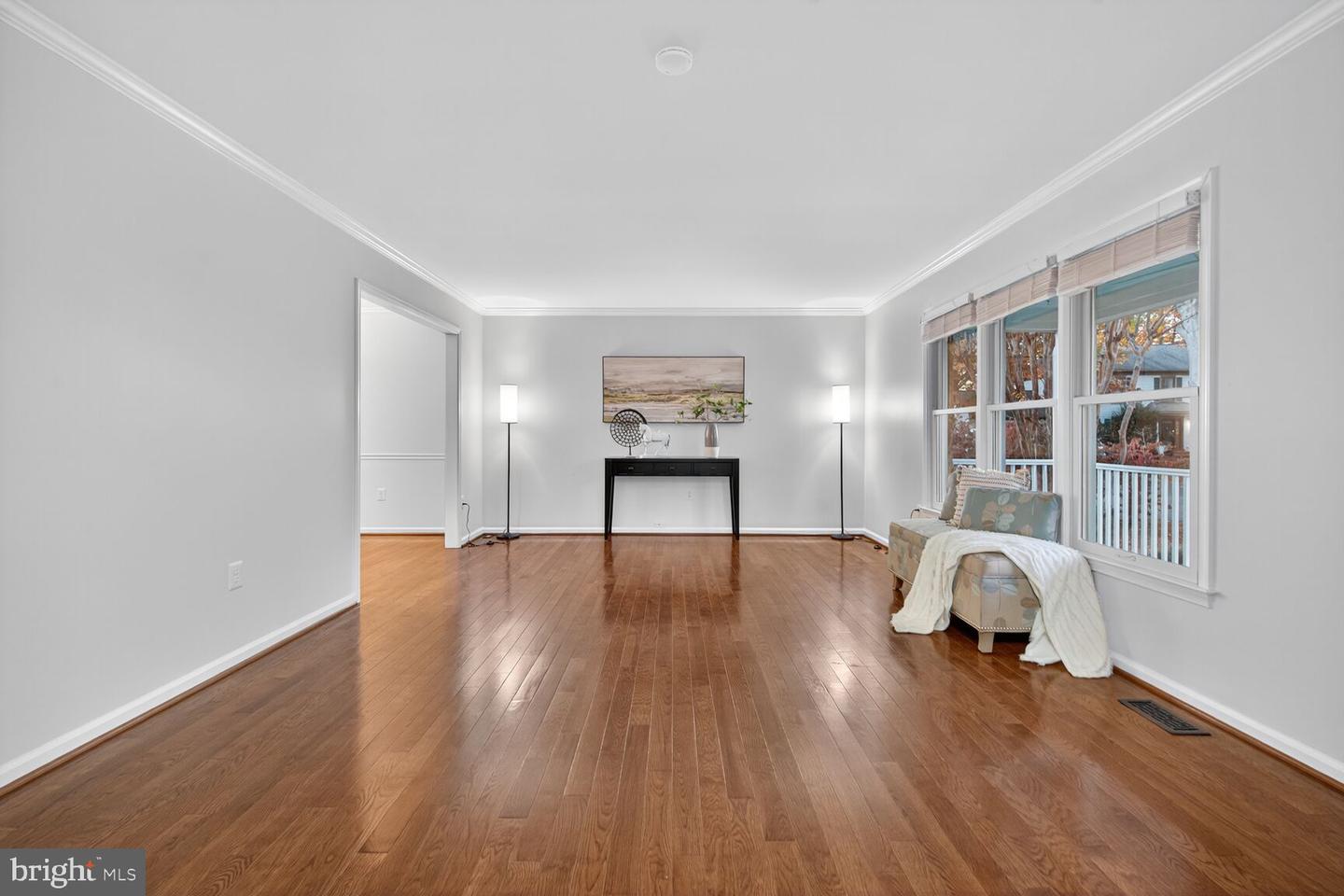 9616 BURNT OAK DR, FAIRFAX STATION, Virginia 22039, 4 Bedrooms Bedrooms, 14 Rooms Rooms,2 BathroomsBathrooms,Residential,For sale,9616 BURNT OAK DR,VAFX2278288 MLS # VAFX2278288