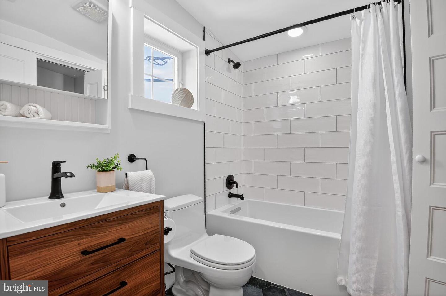 109 N BROOKSIDE DR, ARLINGTON, Virginia 22201, 3 Bedrooms Bedrooms, ,2 BathroomsBathrooms,Residential,For sale,109 N BROOKSIDE DR,VAAR2065830 MLS # VAAR2065830 109 N BROOKSIDE DR, ARLINGTON, Virginia 22201, 3 Bedrooms Bedrooms, ,2 BathroomsBathrooms,Residential,For sale,109 N BROOKSIDE DR,VAAR2065830 MLS # VAAR2065830