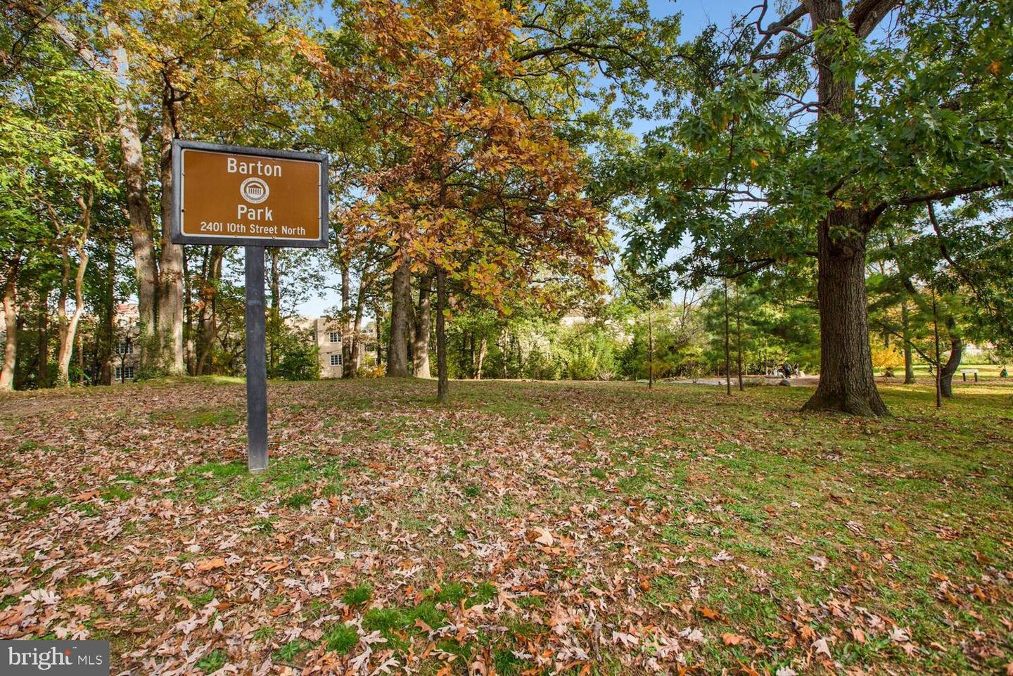 109 N BROOKSIDE DR, ARLINGTON, Virginia 22201, 3 Bedrooms Bedrooms, ,2 BathroomsBathrooms,Residential,For sale,109 N BROOKSIDE DR,VAAR2065830 MLS # VAAR2065830