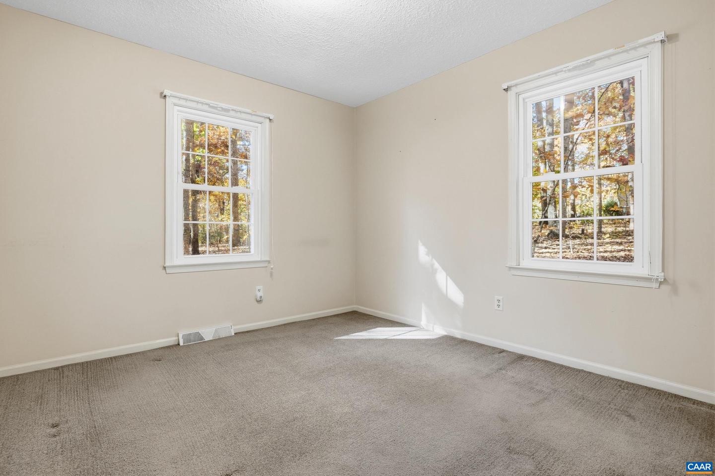 4802 MECHUNK RD, KESWICK, Virginia 22947, 4 Bedrooms Bedrooms, ,2 BathroomsBathrooms,Residential,For sale,4802 MECHUNK RD,670838 MLS # 670838 4802 MECHUNK RD, KESWICK, Virginia 22947, 4 Bedrooms Bedrooms, ,2 BathroomsBathrooms,Residential,For sale,4802 MECHUNK RD,670838 MLS # 670838