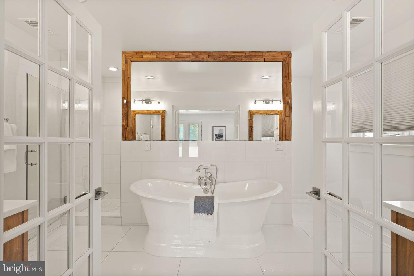 6032 28TH ST N, ARLINGTON, Virginia 22207, 5 Bedrooms Bedrooms, ,4 BathroomsBathrooms,Residential,For sale,6032 28TH ST N,VAAR2065838 MLS # VAAR2065838 6032 28TH ST N, ARLINGTON, Virginia 22207, 5 Bedrooms Bedrooms, ,4 BathroomsBathrooms,Residential,For sale,6032 28TH ST N,VAAR2065838 MLS # VAAR2065838