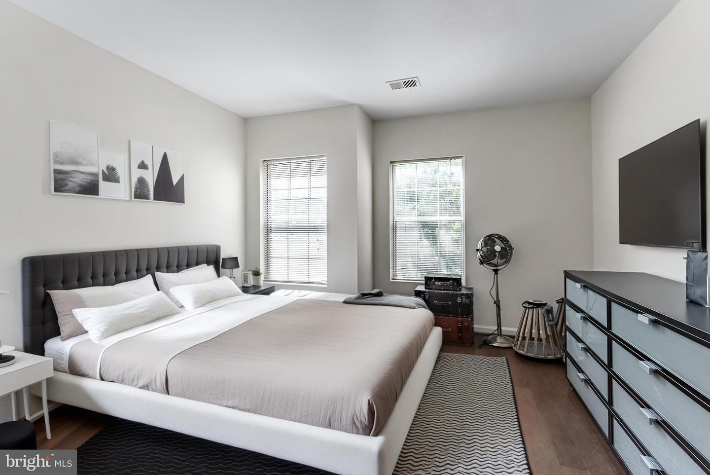 4225 MOZART BRIGADE LN #84, FAIRFAX, Virginia 22033, 2 Bedrooms Bedrooms, ,2 BathroomsBathrooms,Residential,For sale,4225 MOZART BRIGADE LN #84,VAFX2252662 MLS # VAFX2252662