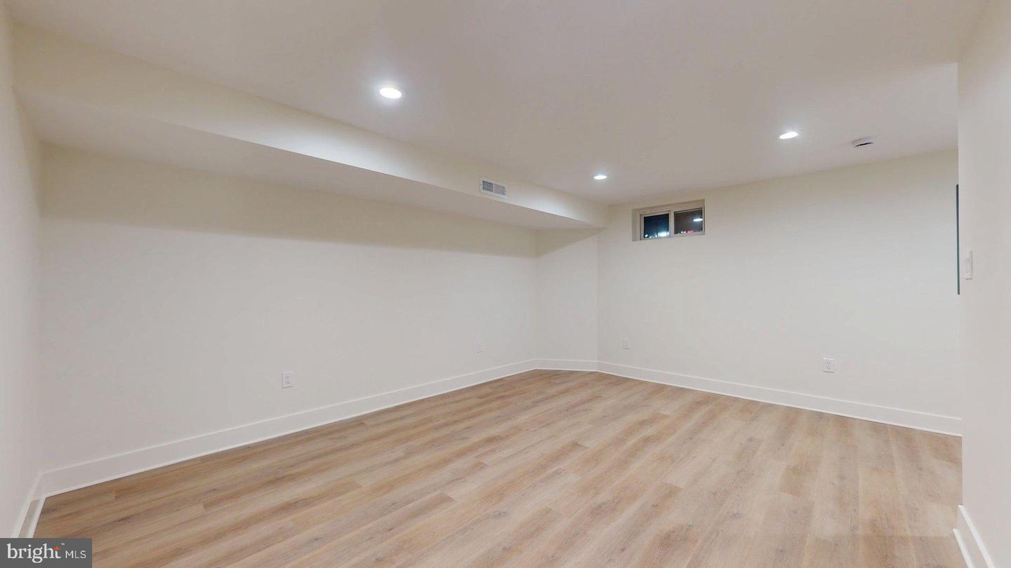 38 CRITTENDEN ST NE, WASHINGTON, District Of Columbia 20011, 3 Bedrooms Bedrooms, ,2 BathroomsBathrooms,Residential,For sale,38 CRITTENDEN ST NE,DCDC2213822 MLS # DCDC2213822