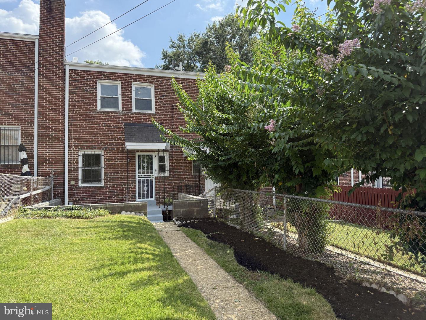 38 CRITTENDEN ST NE, WASHINGTON, District Of Columbia 20011, 3 Bedrooms Bedrooms, ,2 BathroomsBathrooms,Residential,For sale,38 CRITTENDEN ST NE,DCDC2213822 MLS # DCDC2213822