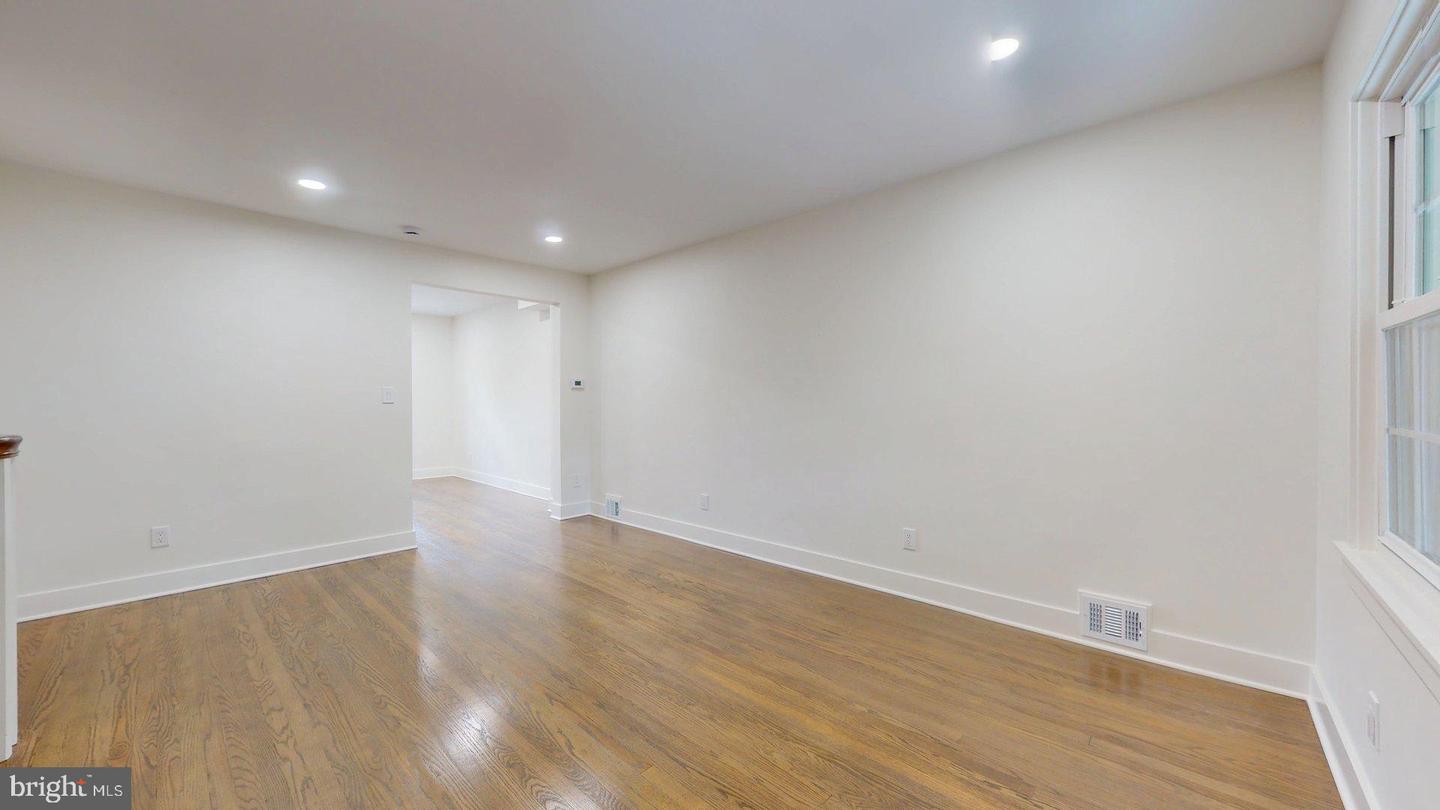 38 CRITTENDEN ST NE, WASHINGTON, District Of Columbia 20011, 3 Bedrooms Bedrooms, ,2 BathroomsBathrooms,Residential,For sale,38 CRITTENDEN ST NE,DCDC2213822 MLS # DCDC2213822