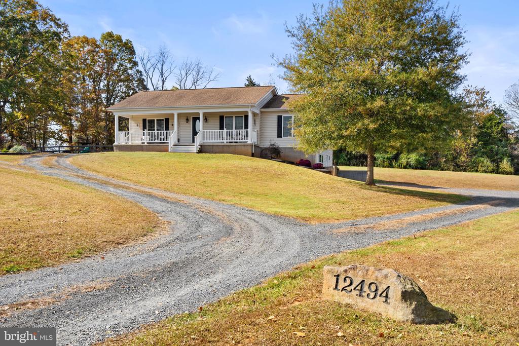 12494 EGGBORNSVILLE RD, CULPEPER, Virginia 22701, 3 Bedrooms Bedrooms, ,3 BathroomsBathrooms,Residential,12494 EGGBORNSVILLE RD,VACU2011892 MLS # VACU2011892