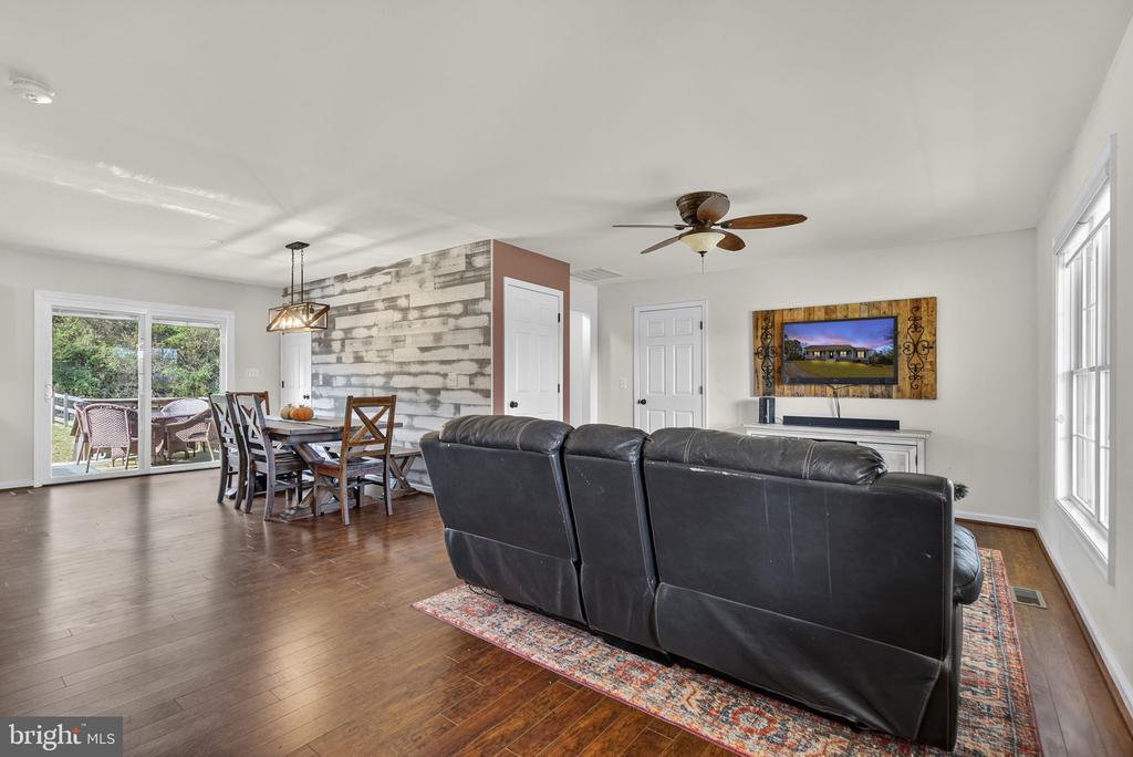 12494 EGGBORNSVILLE RD, CULPEPER, Virginia 22701, 3 Bedrooms Bedrooms, ,3 BathroomsBathrooms,Residential,12494 EGGBORNSVILLE RD,VACU2011892 MLS # VACU2011892