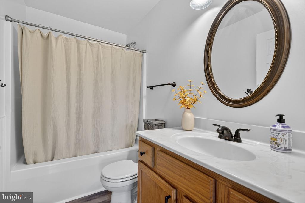 12494 EGGBORNSVILLE RD, CULPEPER, Virginia 22701, 3 Bedrooms Bedrooms, ,3 BathroomsBathrooms,Residential,12494 EGGBORNSVILLE RD,VACU2011892 MLS # VACU2011892