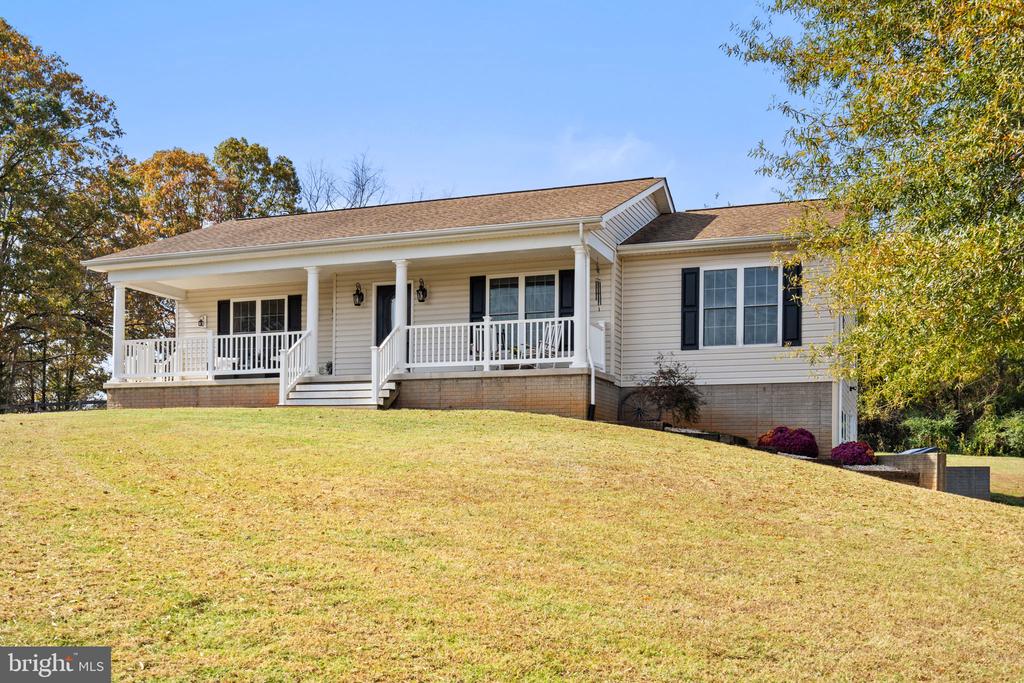 12494 EGGBORNSVILLE RD, CULPEPER, Virginia 22701, 3 Bedrooms Bedrooms, ,3 BathroomsBathrooms,Residential,12494 EGGBORNSVILLE RD,VACU2011892 MLS # VACU2011892