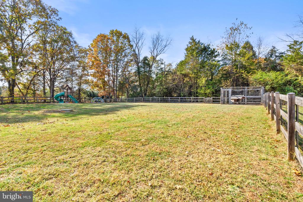 12494 EGGBORNSVILLE RD, CULPEPER, Virginia 22701, 3 Bedrooms Bedrooms, ,3 BathroomsBathrooms,Residential,12494 EGGBORNSVILLE RD,VACU2011892 MLS # VACU2011892