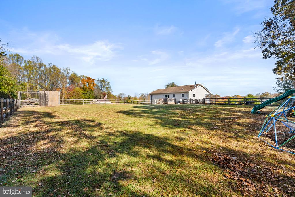 12494 EGGBORNSVILLE RD, CULPEPER, Virginia 22701, 3 Bedrooms Bedrooms, ,3 BathroomsBathrooms,Residential,12494 EGGBORNSVILLE RD,VACU2011892 MLS # VACU2011892