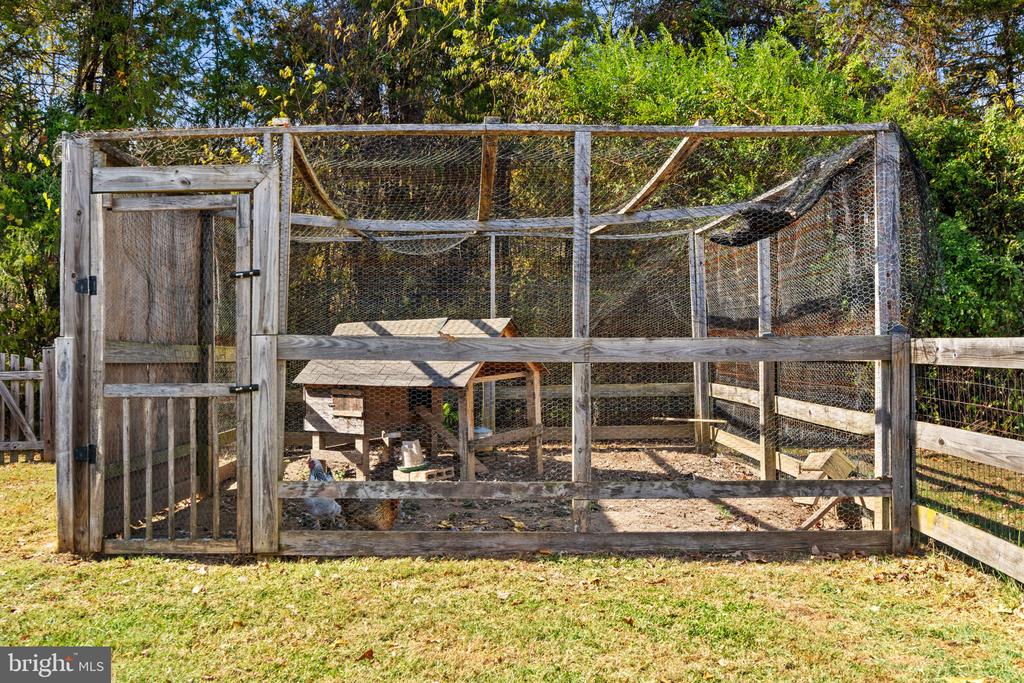 12494 EGGBORNSVILLE RD, CULPEPER, Virginia 22701, 3 Bedrooms Bedrooms, ,3 BathroomsBathrooms,Residential,12494 EGGBORNSVILLE RD,VACU2011892 MLS # VACU2011892