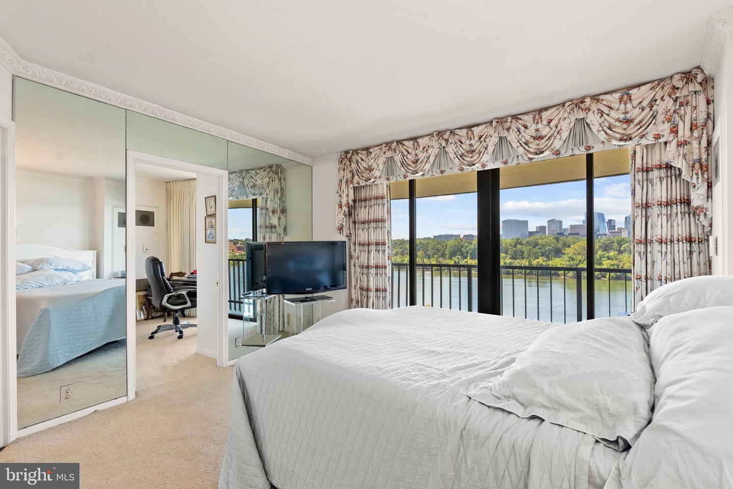 700 NEW HAMPSHIRE AVE NW #905, WASHINGTON, District Of Columbia 20037, 1 Bedroom Bedrooms, ,1 BathroomBathrooms,Residential,For sale,700 NEW HAMPSHIRE AVE NW #905,DCDC2220152 MLS # DCDC2220152