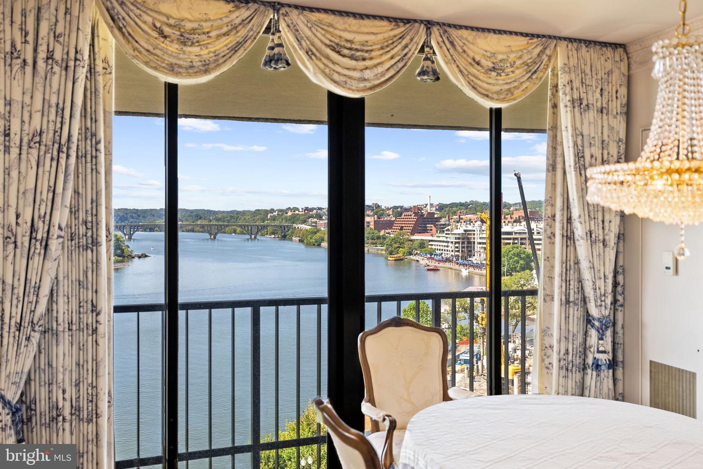 700 NEW HAMPSHIRE AVE NW #905, WASHINGTON, District Of Columbia 20037, 1 Bedroom Bedrooms, ,1 BathroomBathrooms,Residential,For sale,700 NEW HAMPSHIRE AVE NW #905,DCDC2220152 MLS # DCDC2220152