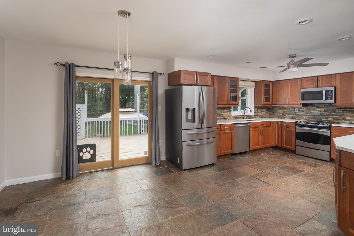 4509 MARTINWOOD DR, HAYMARKET, Virginia 20169, 4 Bedrooms Bedrooms, 13 Rooms Rooms,3 BathroomsBathrooms,Residential,For sale,4509 MARTINWOOD DR,VAPW2103206 MLS # VAPW2103206