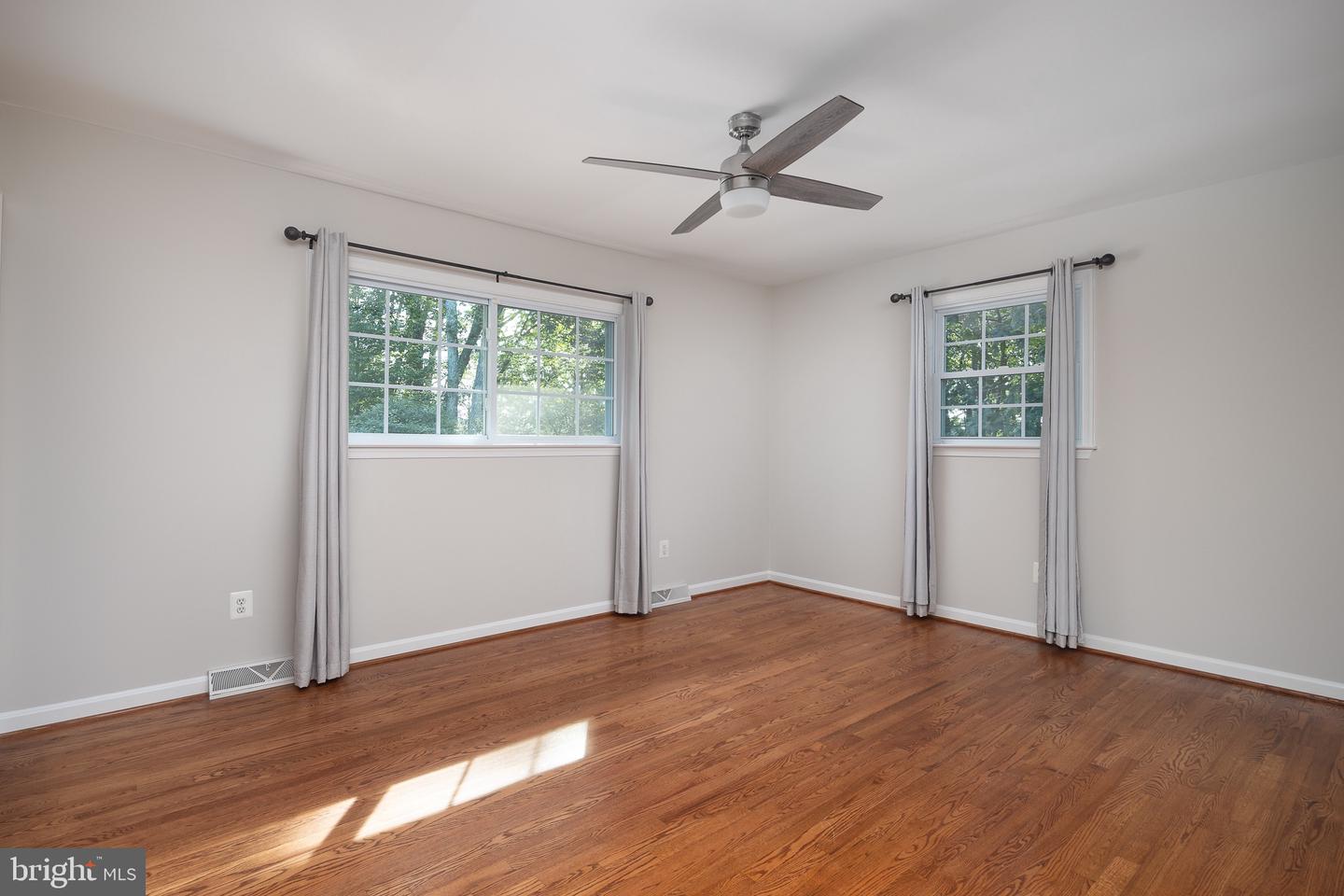 4509 MARTINWOOD DR, HAYMARKET, Virginia 20169, 4 Bedrooms Bedrooms, 13 Rooms Rooms,3 BathroomsBathrooms,Residential,For sale,4509 MARTINWOOD DR,VAPW2103206 MLS # VAPW2103206