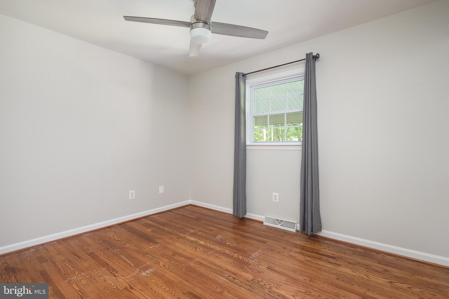 4509 MARTINWOOD DR, HAYMARKET, Virginia 20169, 4 Bedrooms Bedrooms, 13 Rooms Rooms,3 BathroomsBathrooms,Residential,For sale,4509 MARTINWOOD DR,VAPW2103206 MLS # VAPW2103206