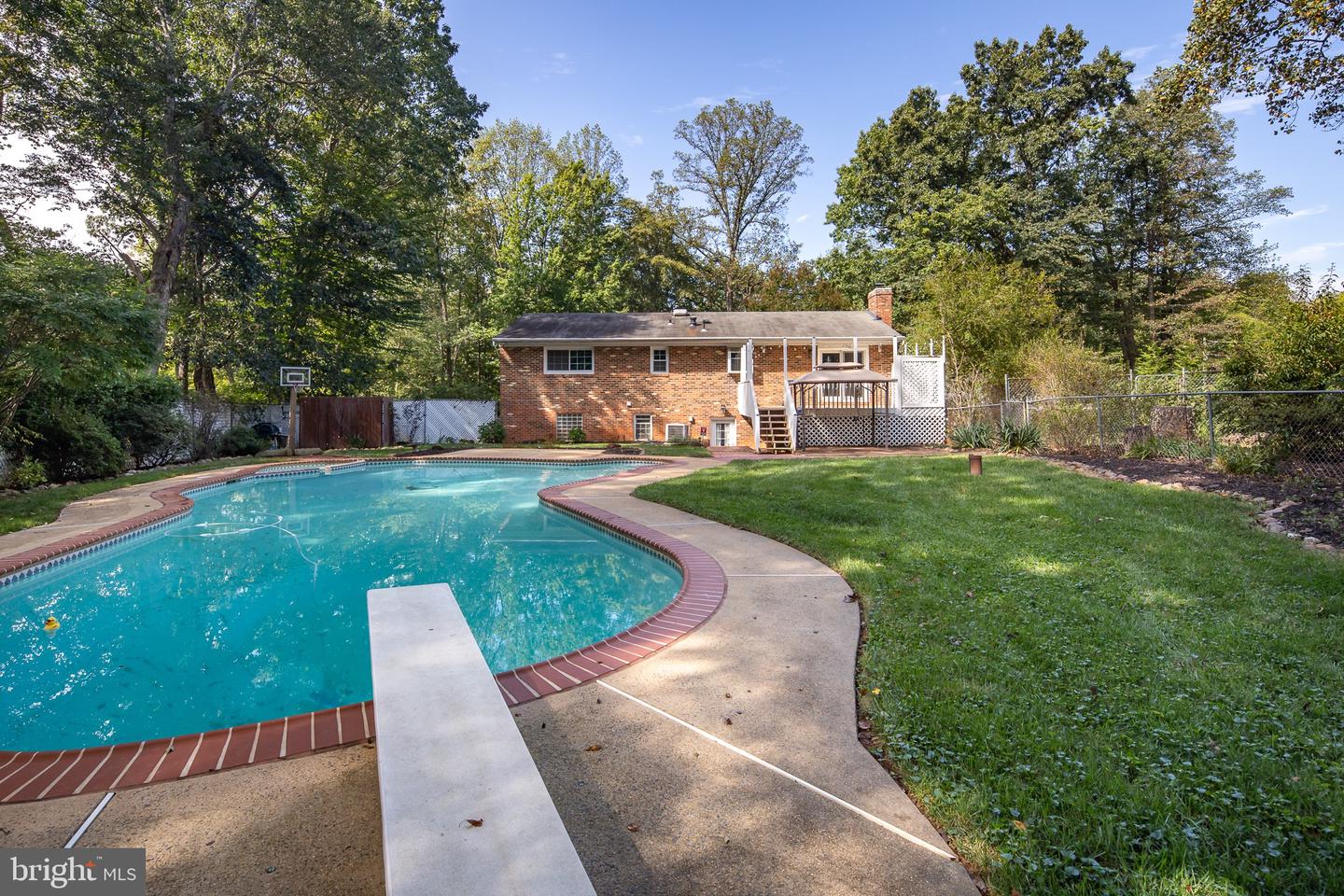 4509 MARTINWOOD DR, HAYMARKET, Virginia 20169, 4 Bedrooms Bedrooms, 13 Rooms Rooms,3 BathroomsBathrooms,Residential,For sale,4509 MARTINWOOD DR,VAPW2103206 MLS # VAPW2103206