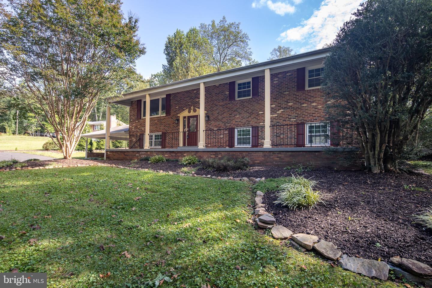 4509 MARTINWOOD DR, HAYMARKET, Virginia 20169, 4 Bedrooms Bedrooms, 13 Rooms Rooms,3 BathroomsBathrooms,Residential,For sale,4509 MARTINWOOD DR,VAPW2103206 MLS # VAPW2103206