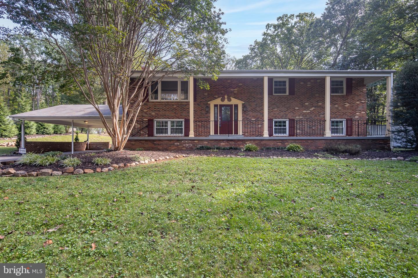 4509 MARTINWOOD DR, HAYMARKET, Virginia 20169, 4 Bedrooms Bedrooms, 13 Rooms Rooms,3 BathroomsBathrooms,Residential,For sale,4509 MARTINWOOD DR,VAPW2103206 MLS # VAPW2103206