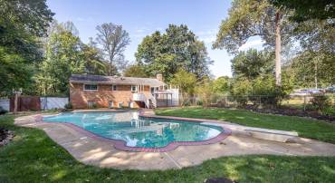 4509 MARTINWOOD DR, HAYMARKET, Virginia 20169, 4 Bedrooms Bedrooms, 13 Rooms Rooms,3 BathroomsBathrooms,Residential,For sale,4509 MARTINWOOD DR,VAPW2103206 MLS # VAPW2103206