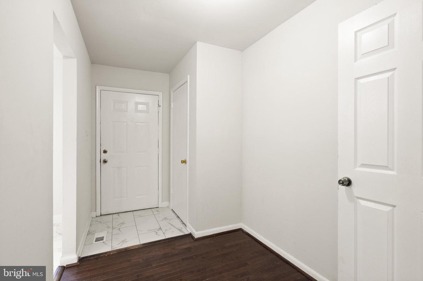 4332 EILEEN CT, WOODBRIDGE, Virginia 22193, 3 Bedrooms Bedrooms, 12 Rooms Rooms,2 BathroomsBathrooms,Residential,For sale,4332 EILEEN CT,VAPW2103334 MLS # VAPW2103334