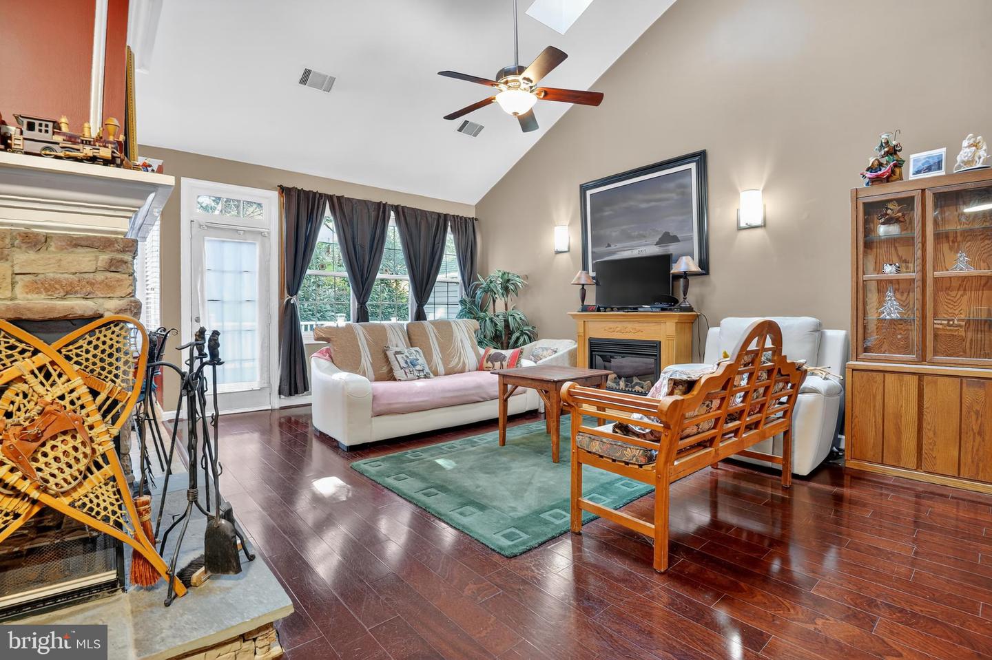 46809 TRAILWOOD PL, STERLING, Virginia 20165, 3 Bedrooms Bedrooms, ,2 BathroomsBathrooms,Residential,For sale,46809 TRAILWOOD PL,VALO2106258 MLS # VALO2106258