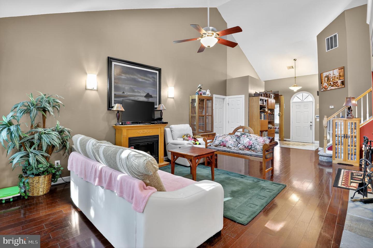 46809 TRAILWOOD PL, STERLING, Virginia 20165, 3 Bedrooms Bedrooms, ,2 BathroomsBathrooms,Residential,For sale,46809 TRAILWOOD PL,VALO2106258 MLS # VALO2106258