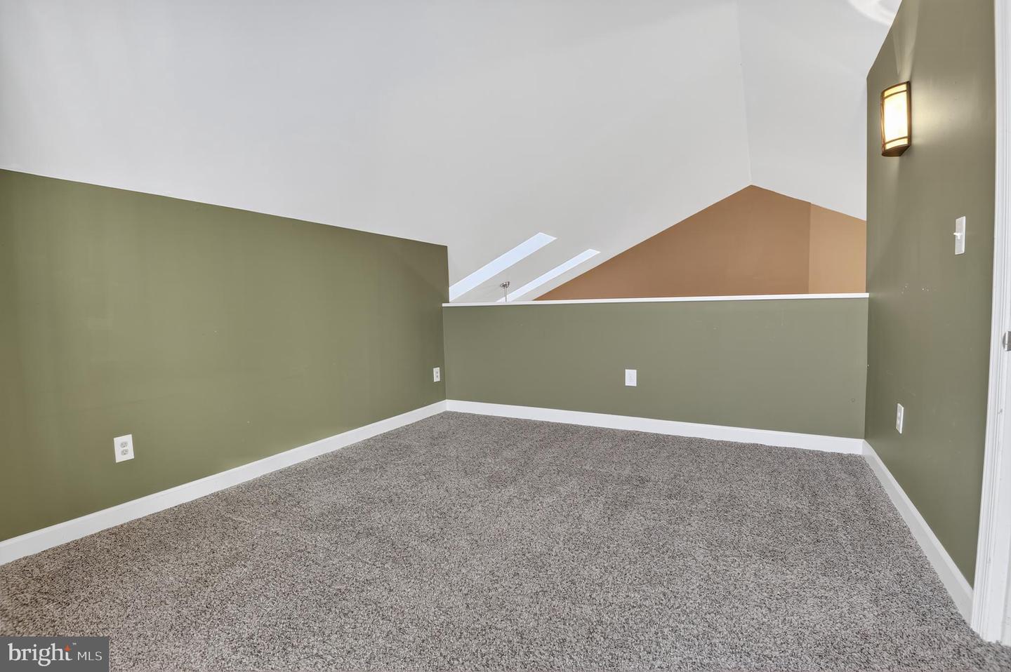 46809 TRAILWOOD PL, STERLING, Virginia 20165, 3 Bedrooms Bedrooms, ,2 BathroomsBathrooms,Residential,For sale,46809 TRAILWOOD PL,VALO2106258 MLS # VALO2106258