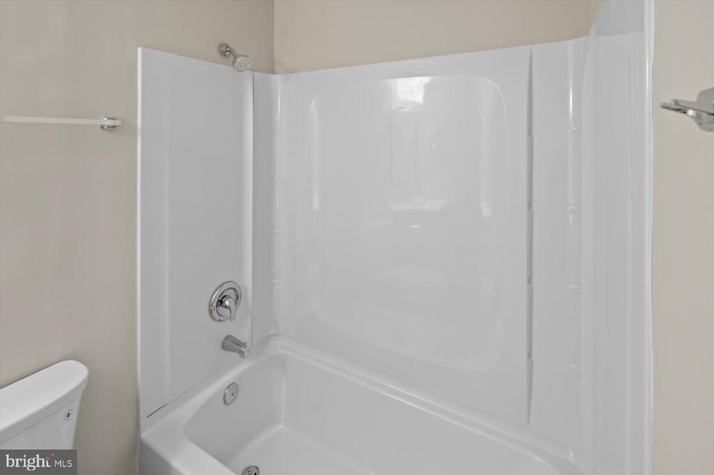 809 SHERWOOD LN, FREDERICKSBURG, Virginia 22407, 3 Bedrooms Bedrooms, ,2 BathroomsBathrooms,Residential,809 SHERWOOD LN,VASP2037476 MLS # VASP2037476