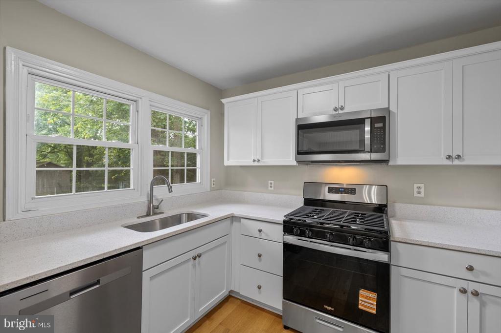 809 SHERWOOD LN, FREDERICKSBURG, Virginia 22407, 3 Bedrooms Bedrooms, ,2 BathroomsBathrooms,Residential,809 SHERWOOD LN,VASP2037476 MLS # VASP2037476