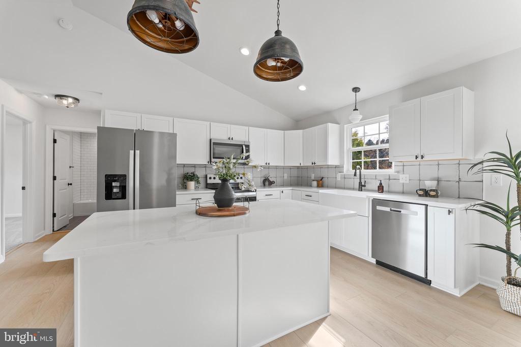 111 FAIRWAY DR, LOUISA, Virginia 23093, 5 Bedrooms Bedrooms, ,3 BathroomsBathrooms,Residential,111 FAIRWAY DR,VALA2008872 MLS # VALA2008872